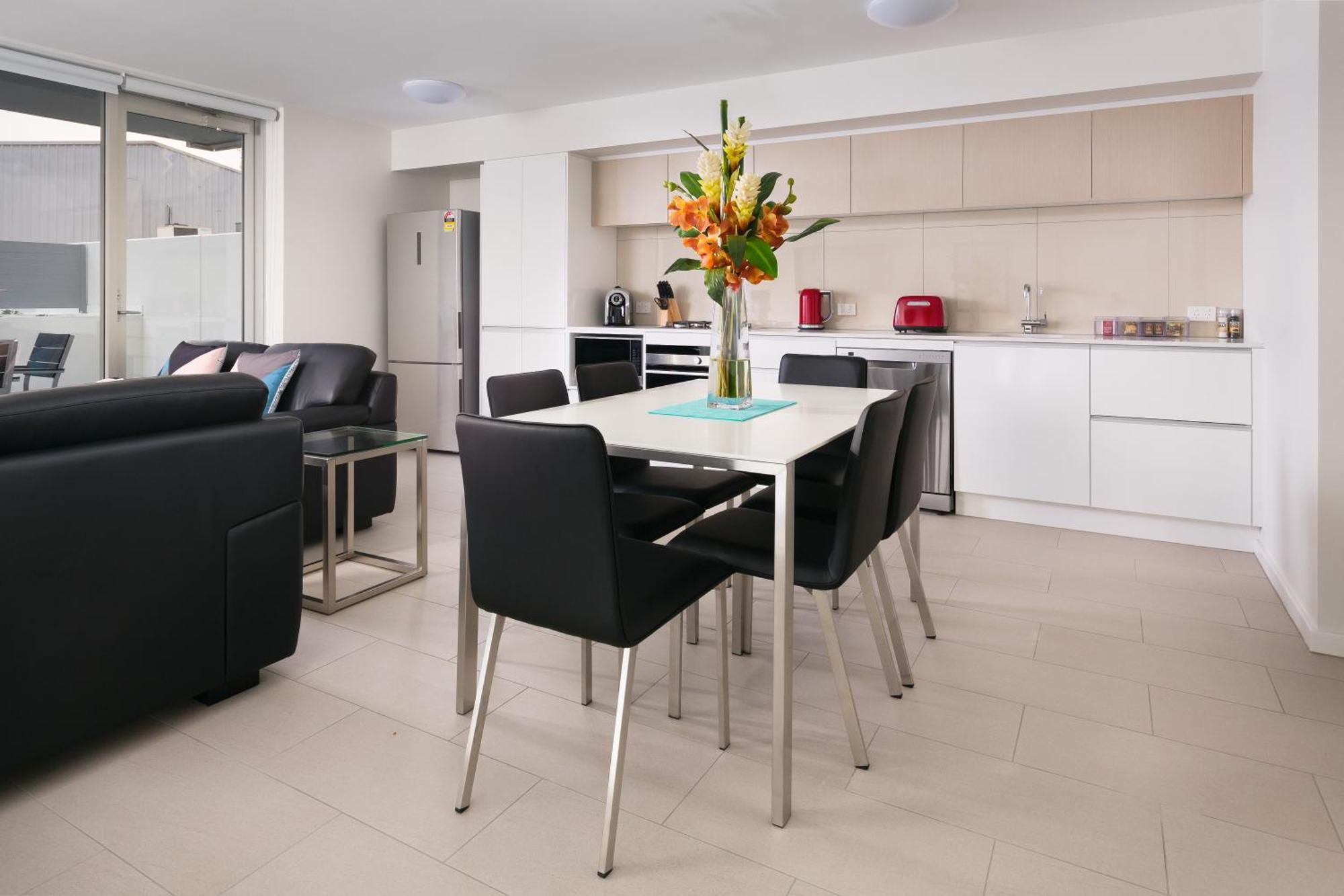 Hamilton Executive Apartments Нюкасъл Екстериор снимка