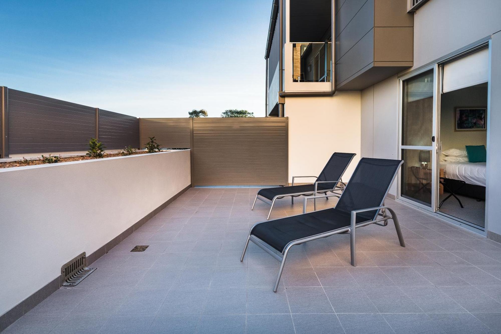 Hamilton Executive Apartments Нюкасъл Екстериор снимка