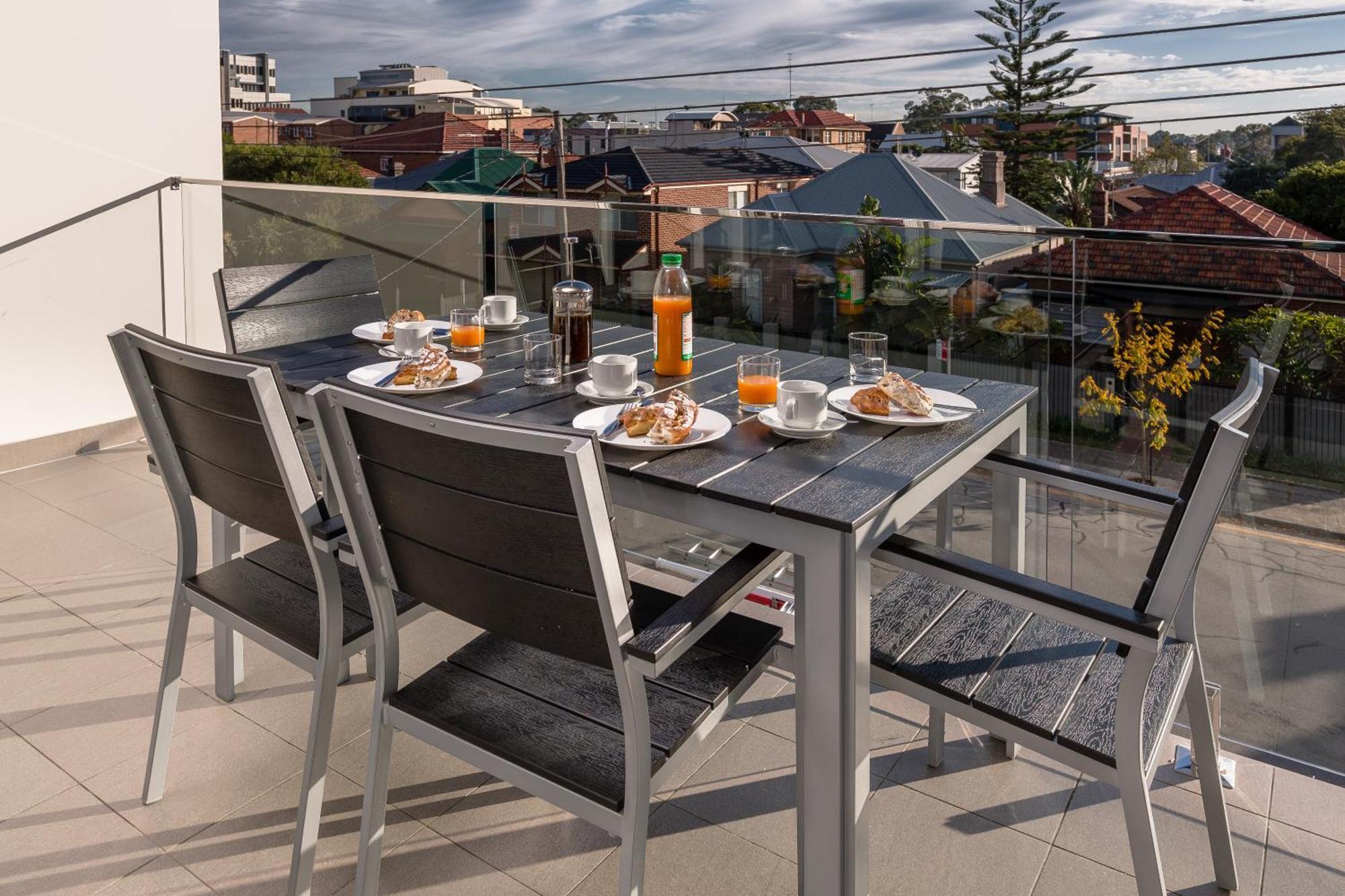 Hamilton Executive Apartments Нюкасъл Екстериор снимка